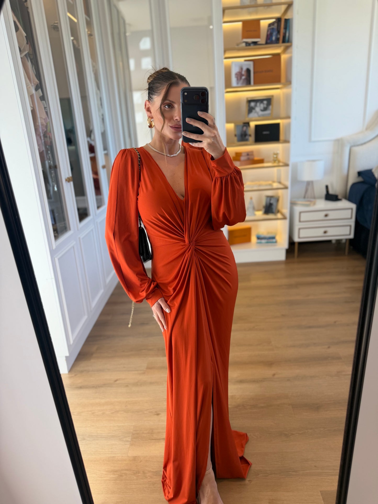Vestido Karina com Drapeado Frontal Manga Longa