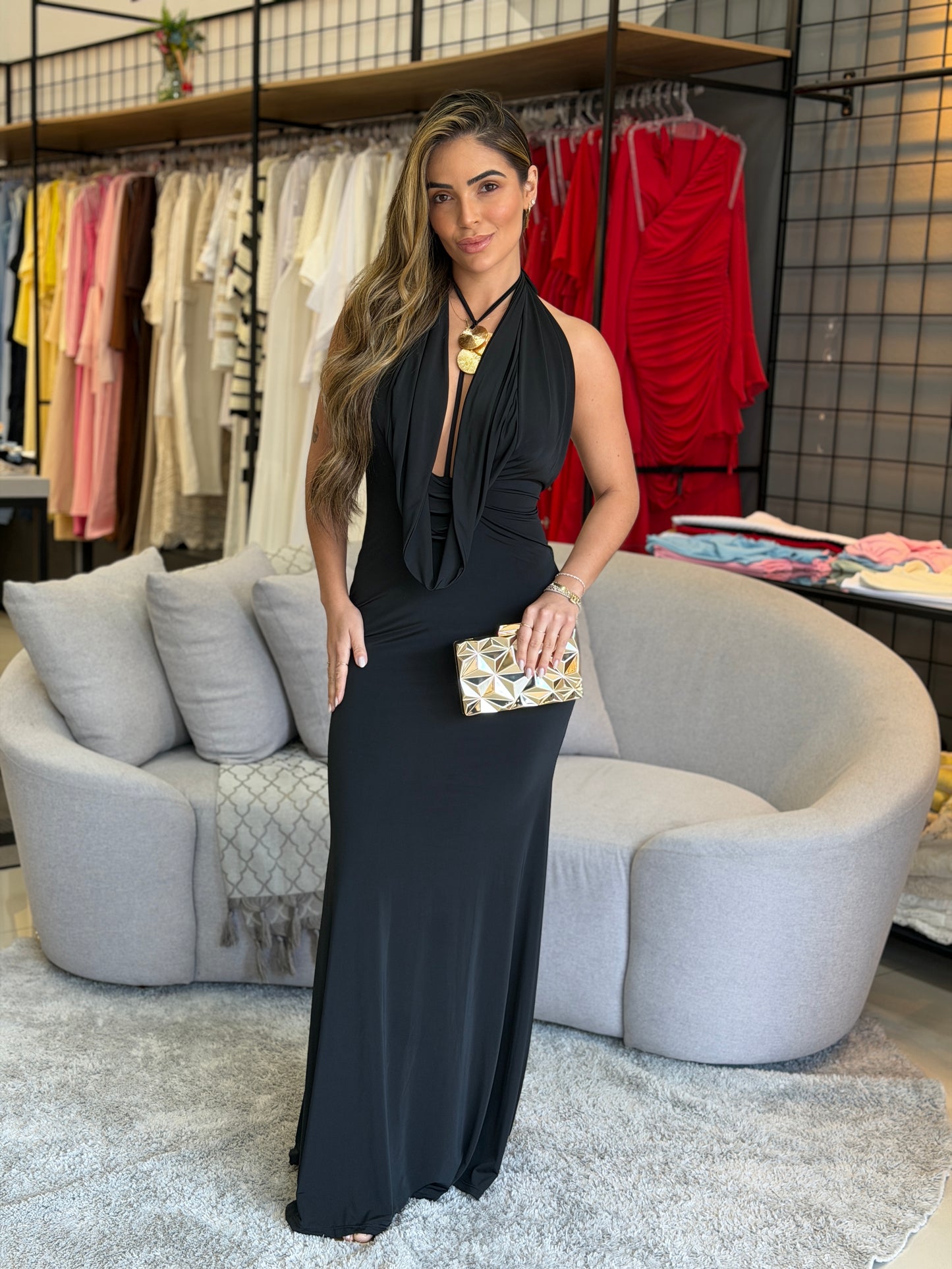 Vestido Longo Vivi detalhe Pescoço