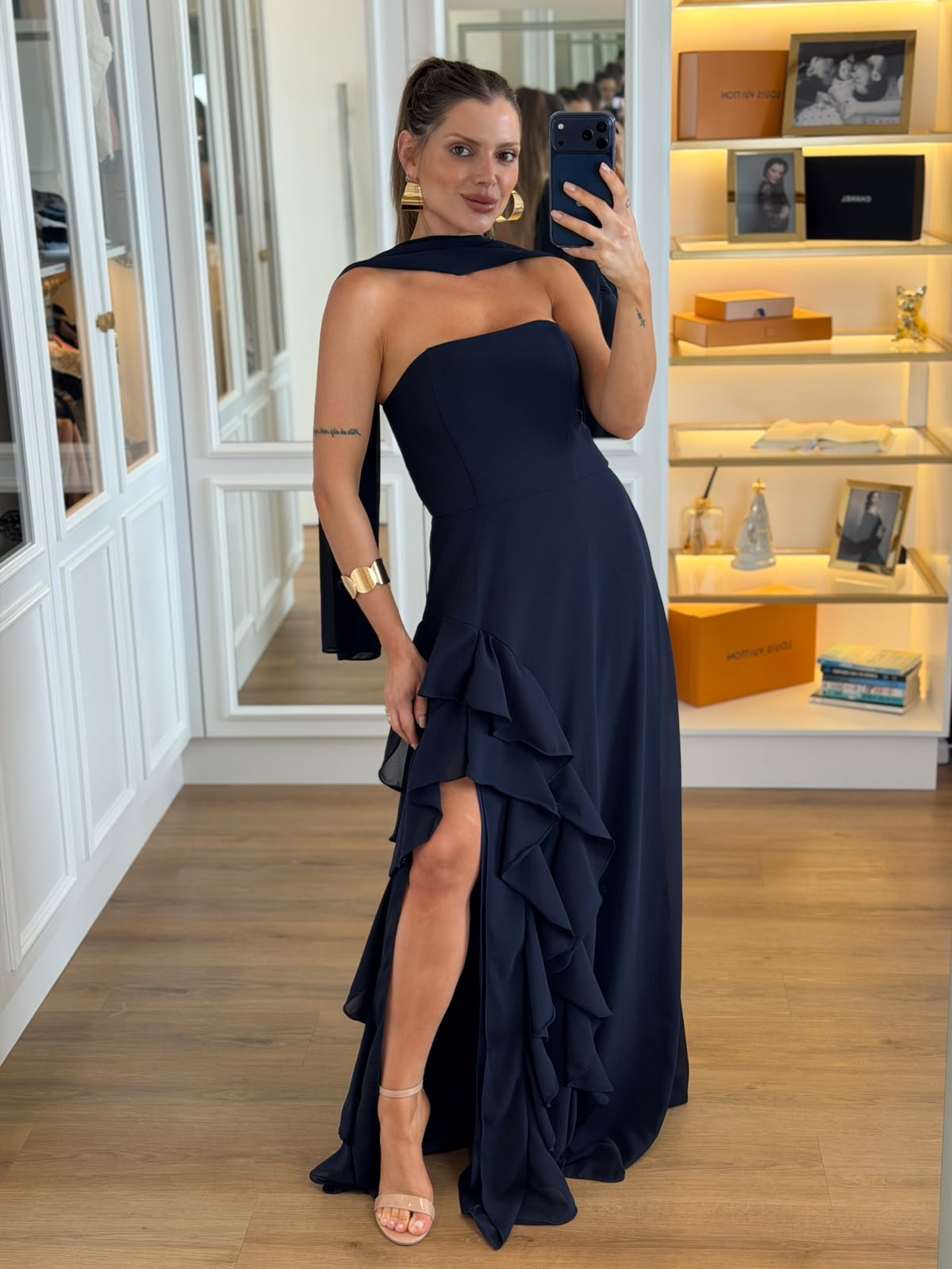 Vestido Longo Fenda Babados c/ Faixa