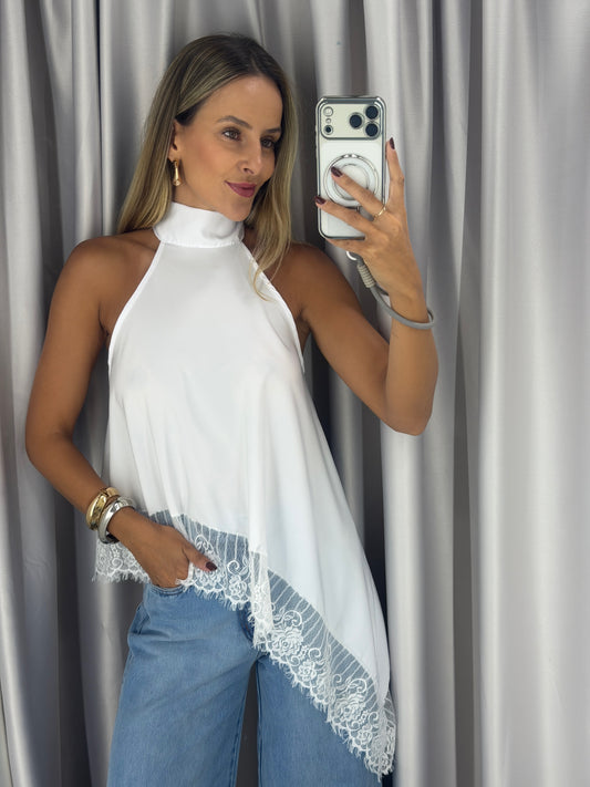 Blusa Gola Alta Assimétrica com Barra em Renda