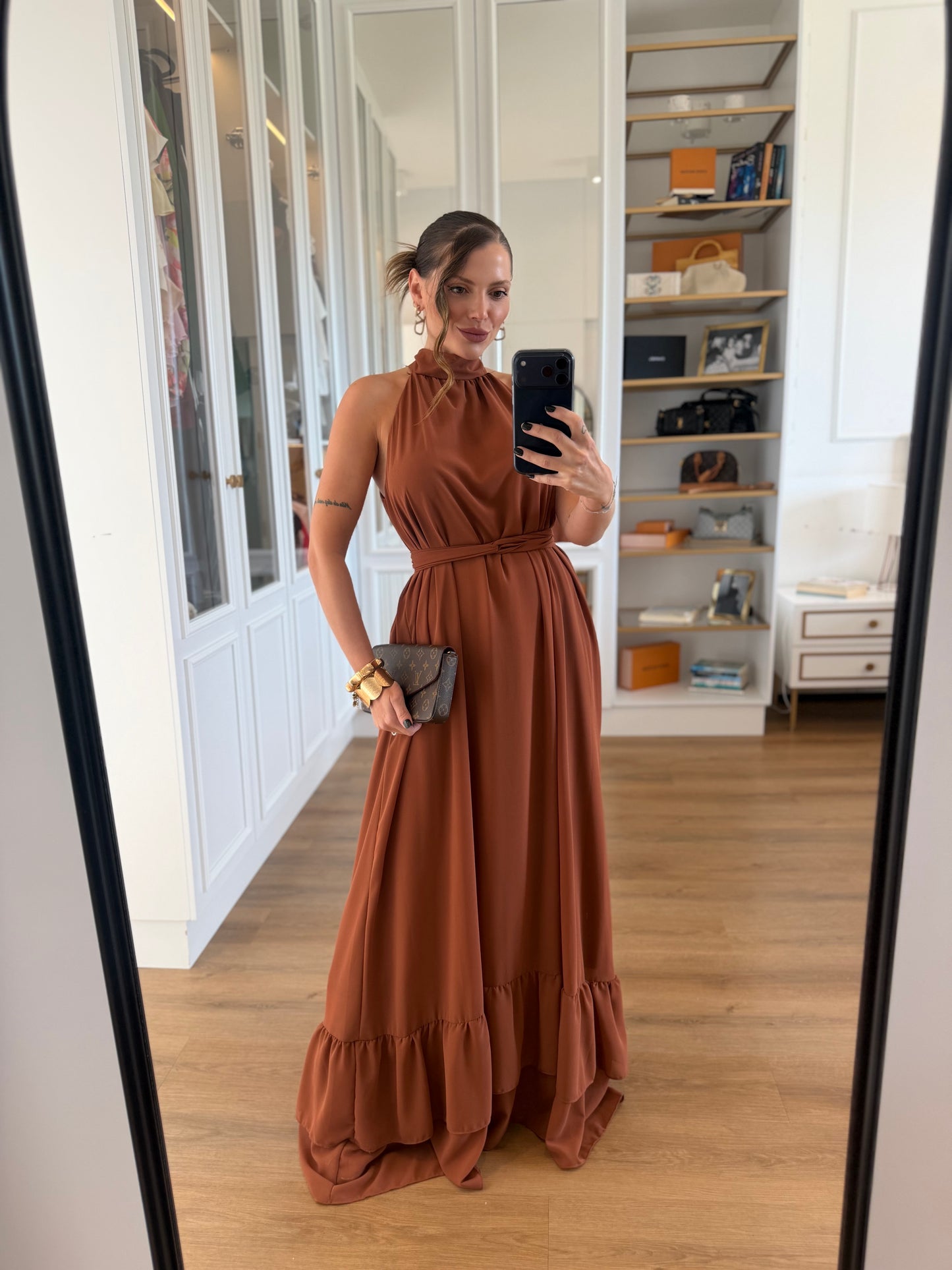 Vestido Sofia Frente Única com Babado na Barra
