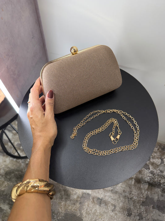 Bolsa Clutch de Festa Dourada Texturizada com Fecho Bola e Corrente Removível