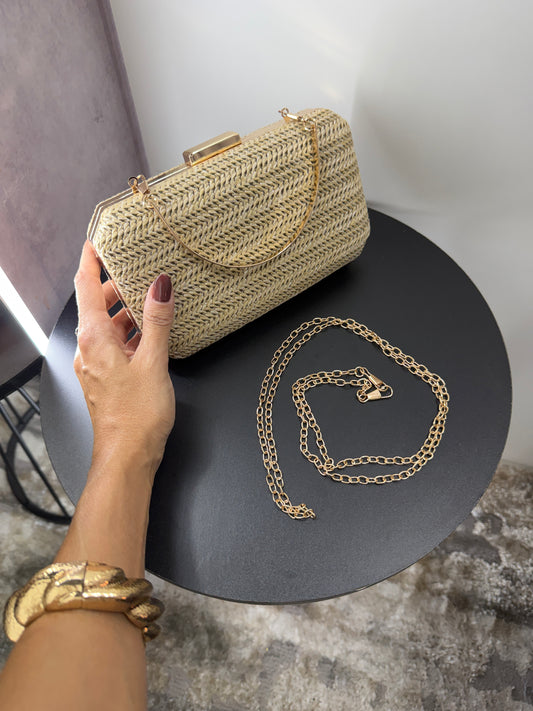 Clutch Palha Bege com Corrente Dourada Removível