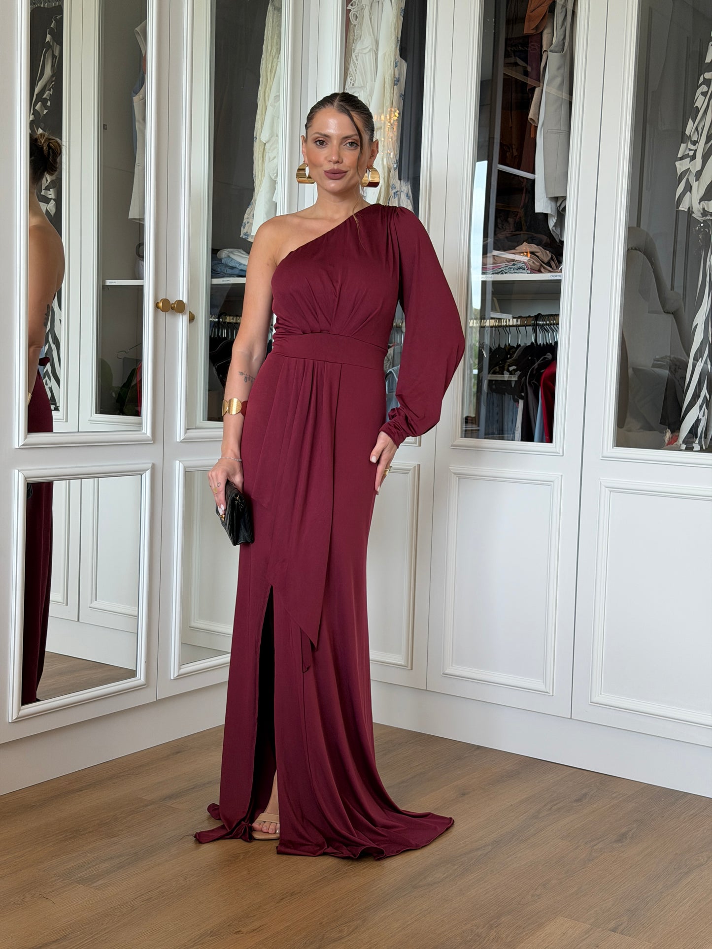 Vestido New Karina Um Ombro Só com Calda
