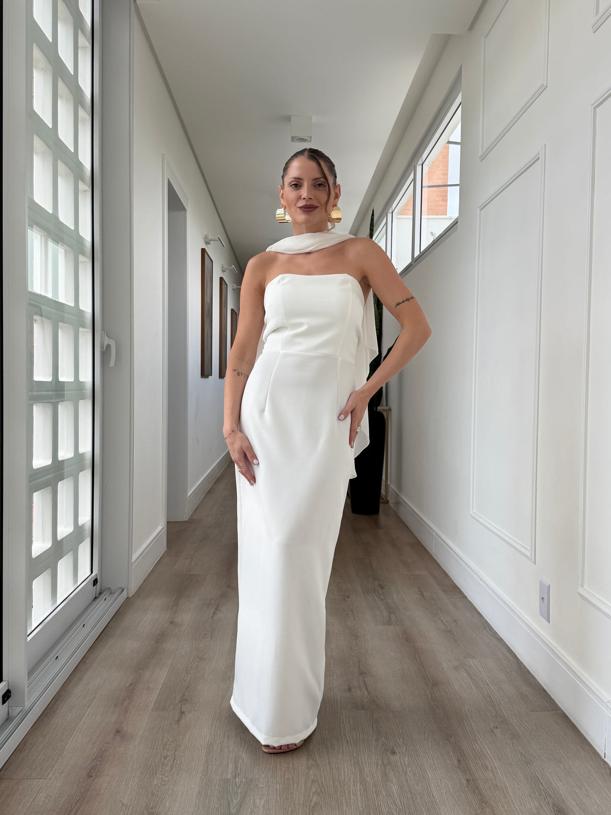 Vestido Longo Off White com Capa