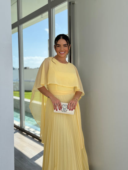 Vestido Longo com capa e Saia Plissada