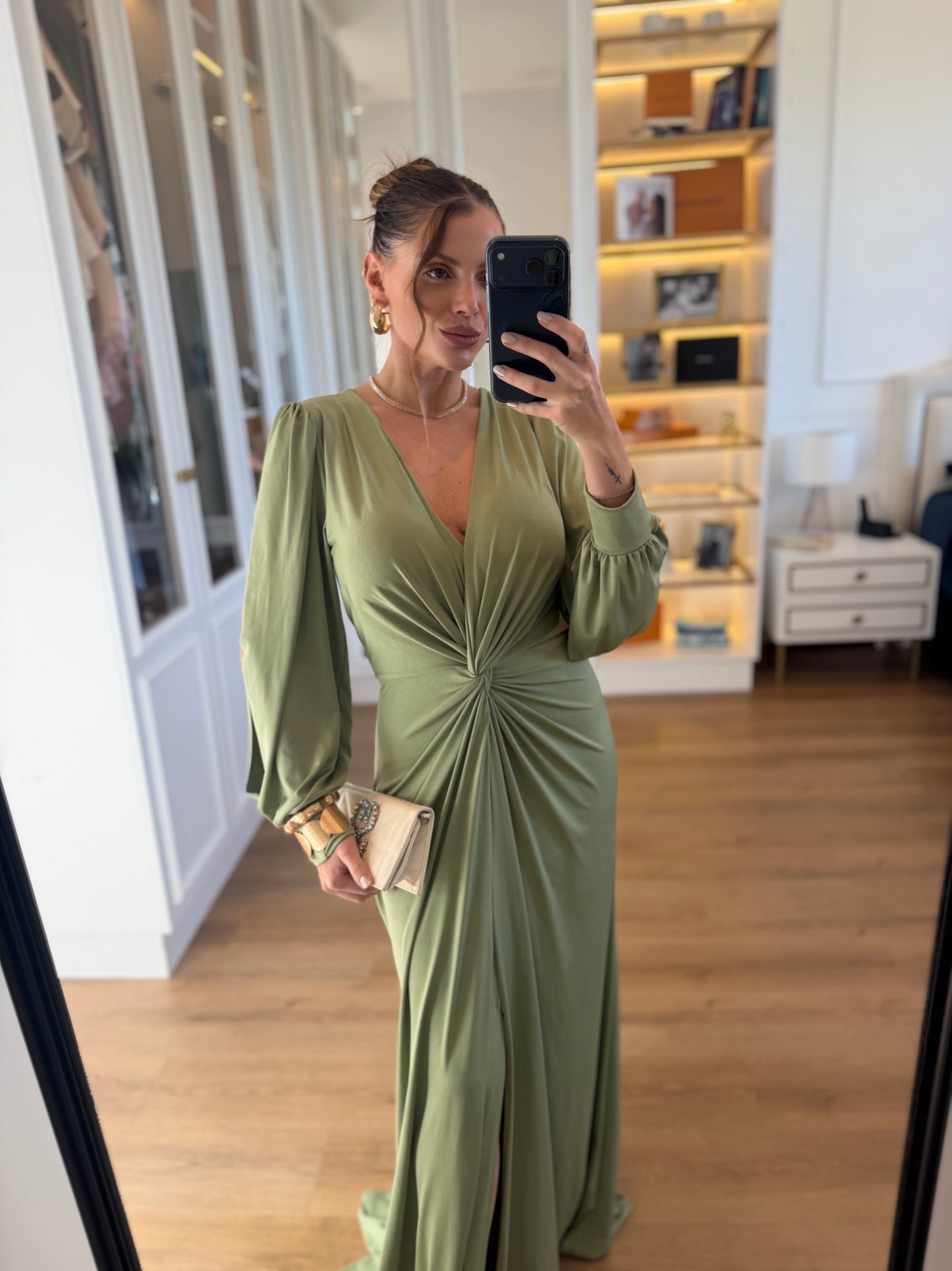 Vestido Karina com Drapeado Frontal Manga Longa