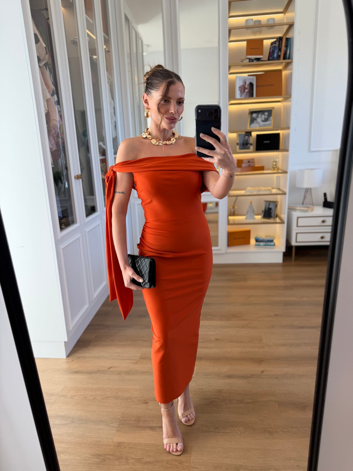Vestido Midi Ombro a Ombro com Faixa Lateral