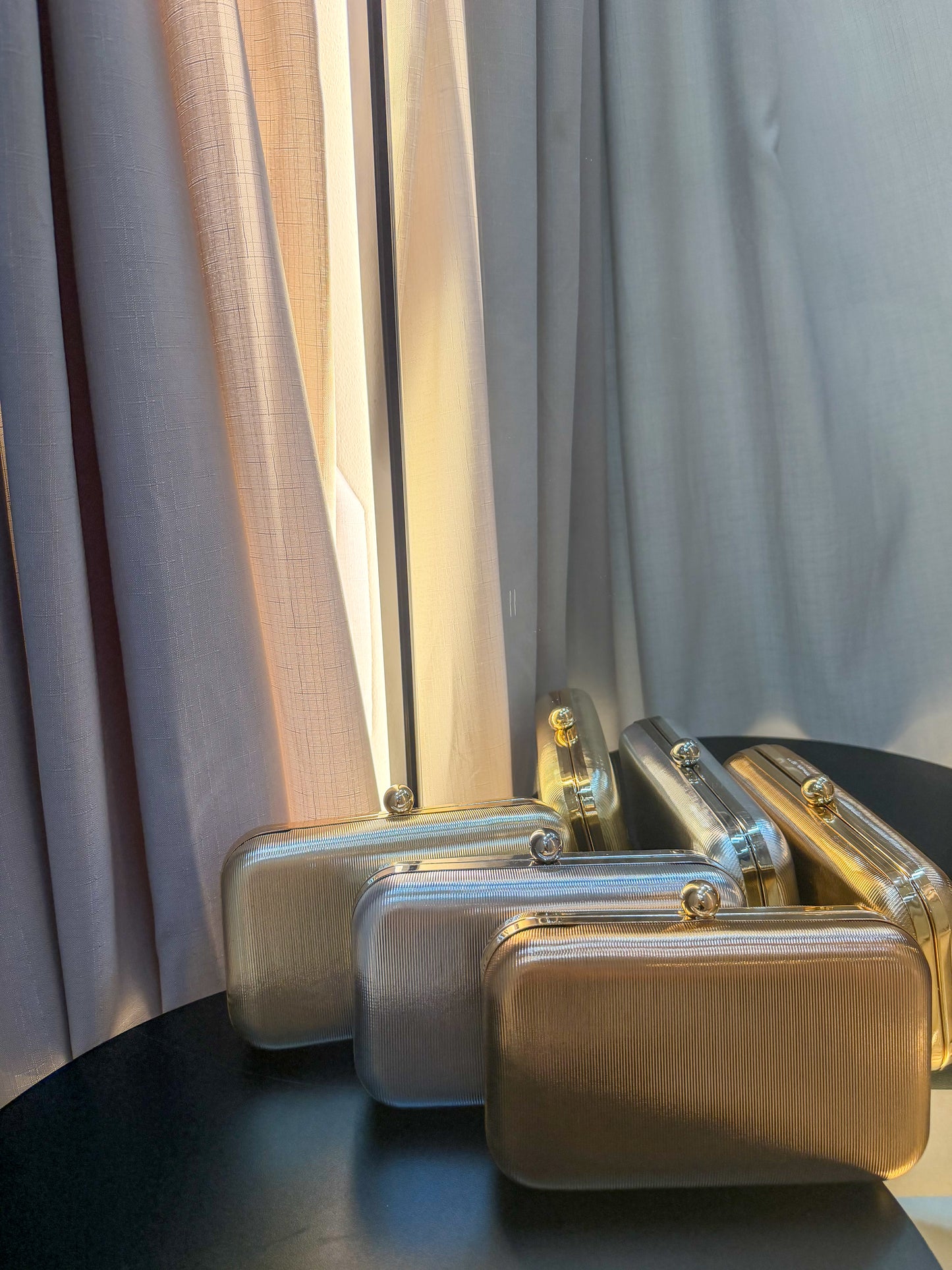 Cluth Retangular Metalizada