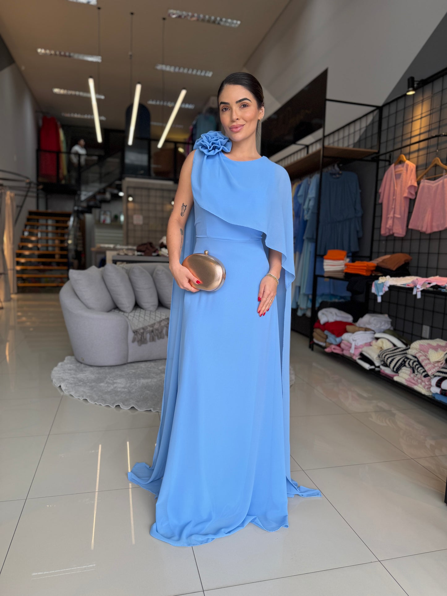 Vestido Flor detalhe ombro