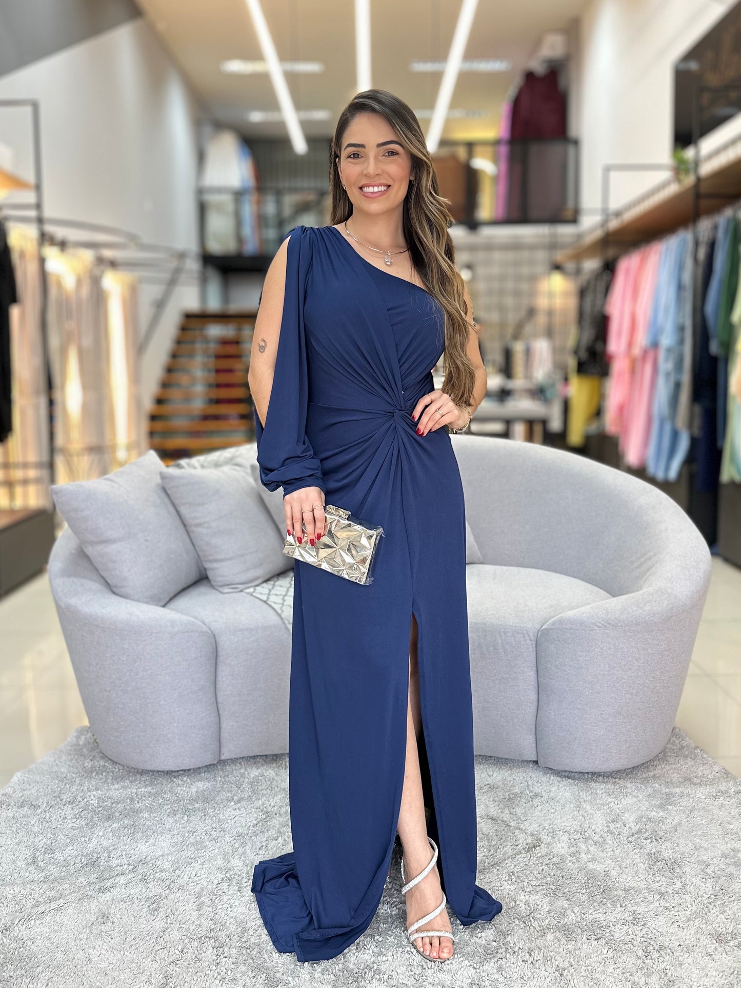 Vestido Karina Um Ombro Só com Manga longa