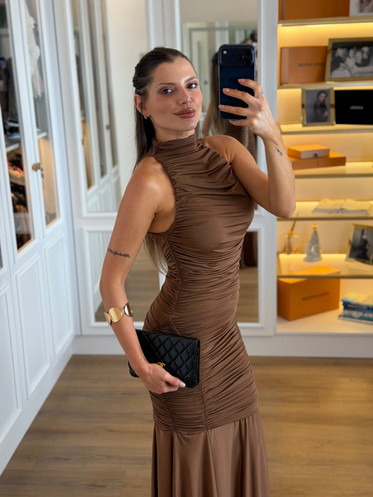 Vestido Longo Franzido com Gola Média