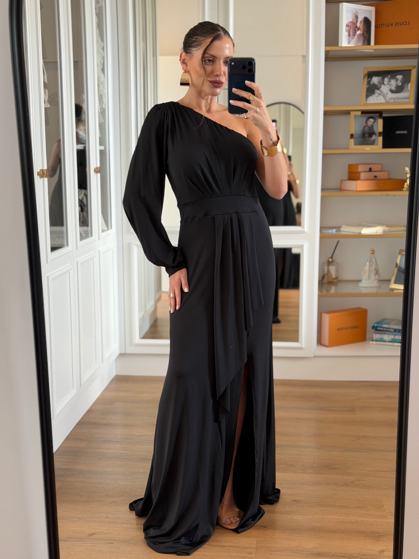 Vestido New Karina Um Ombro Só com Calda