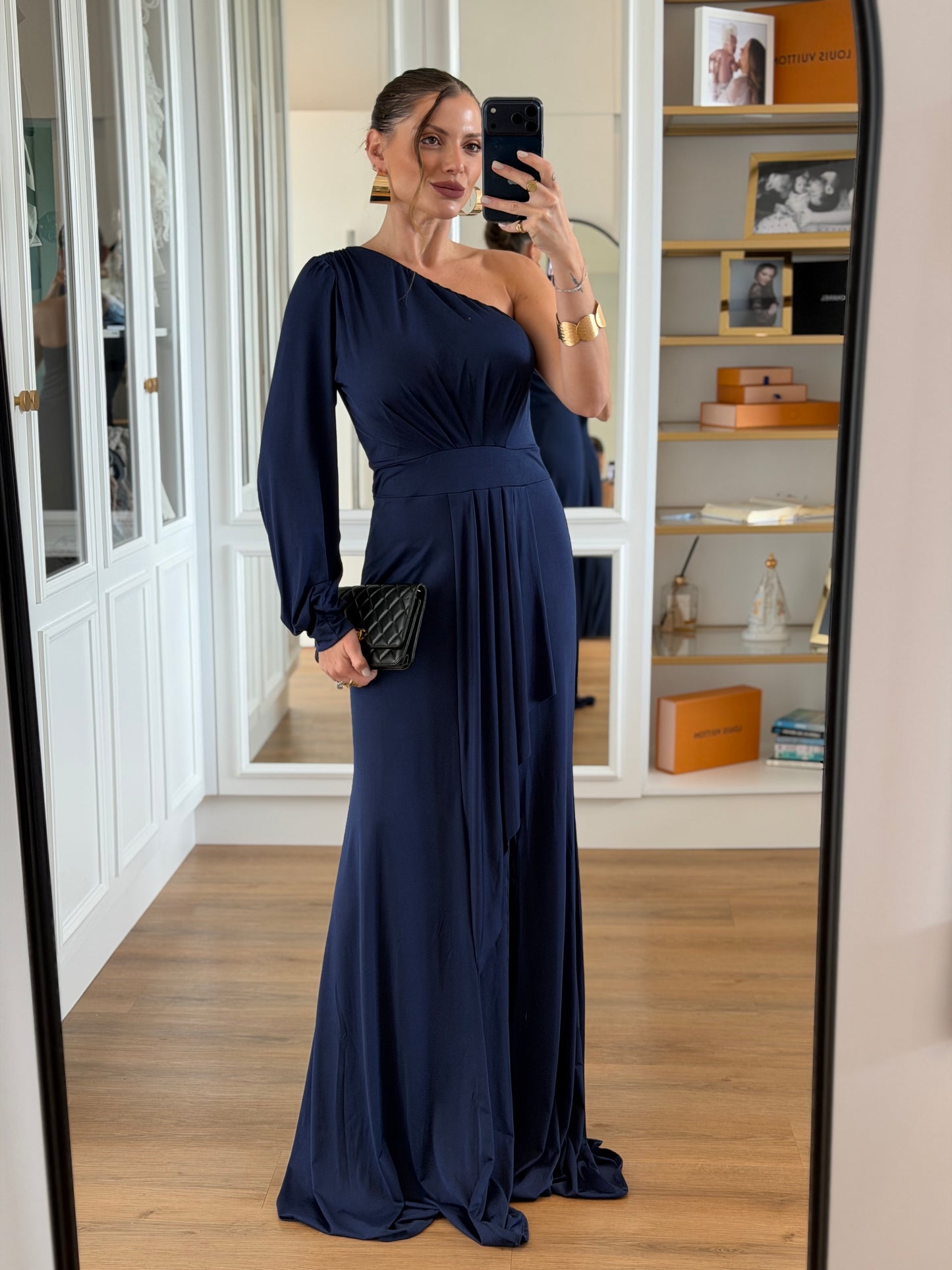 Vestido New Karina Um Ombro Só com Calda