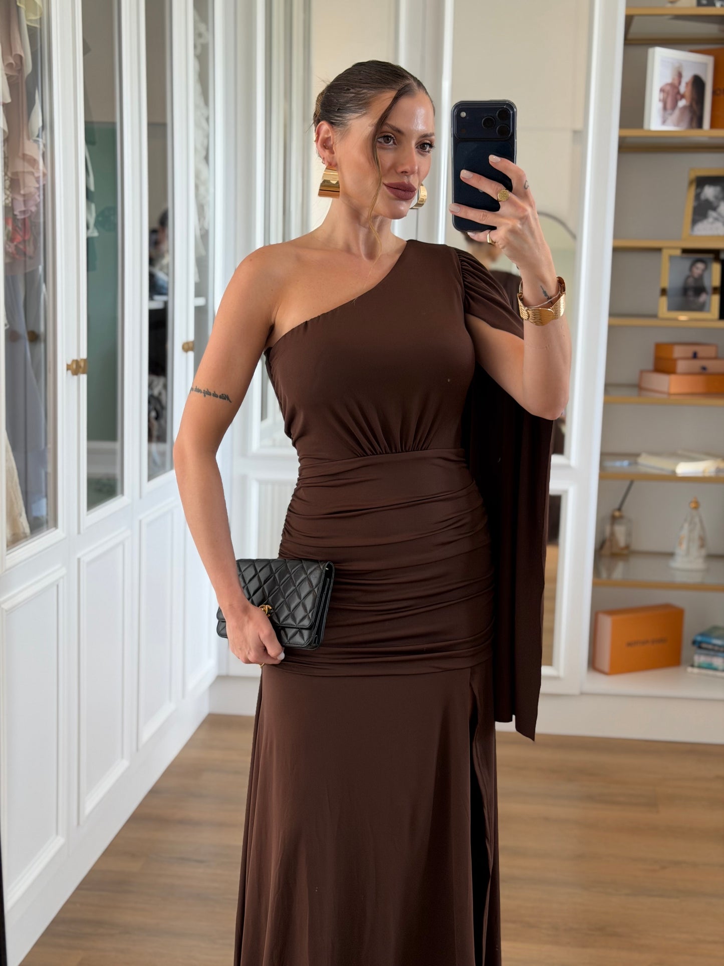 Vestido New Karina Um Ombro Só com Fenda