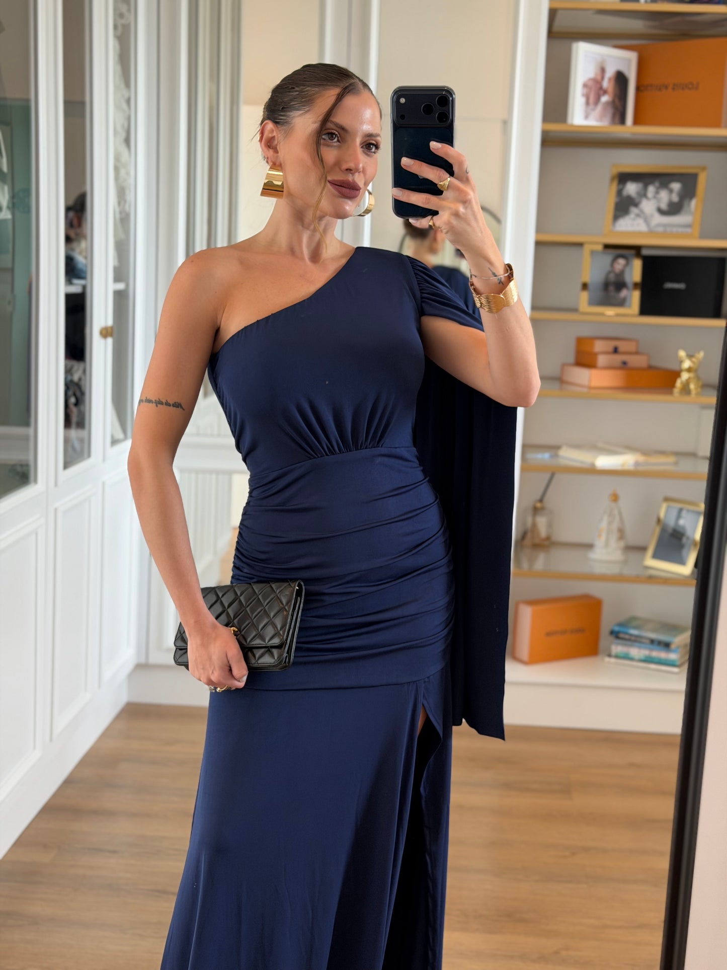 Vestido New Karina Um Ombro Só com Fenda
