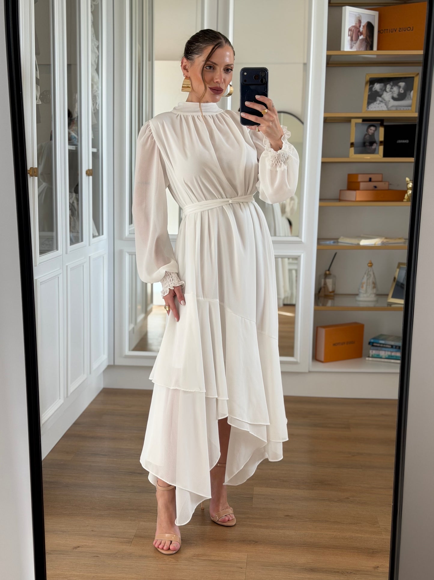 Vestido Sofia Longo Assimétrico com Faixa