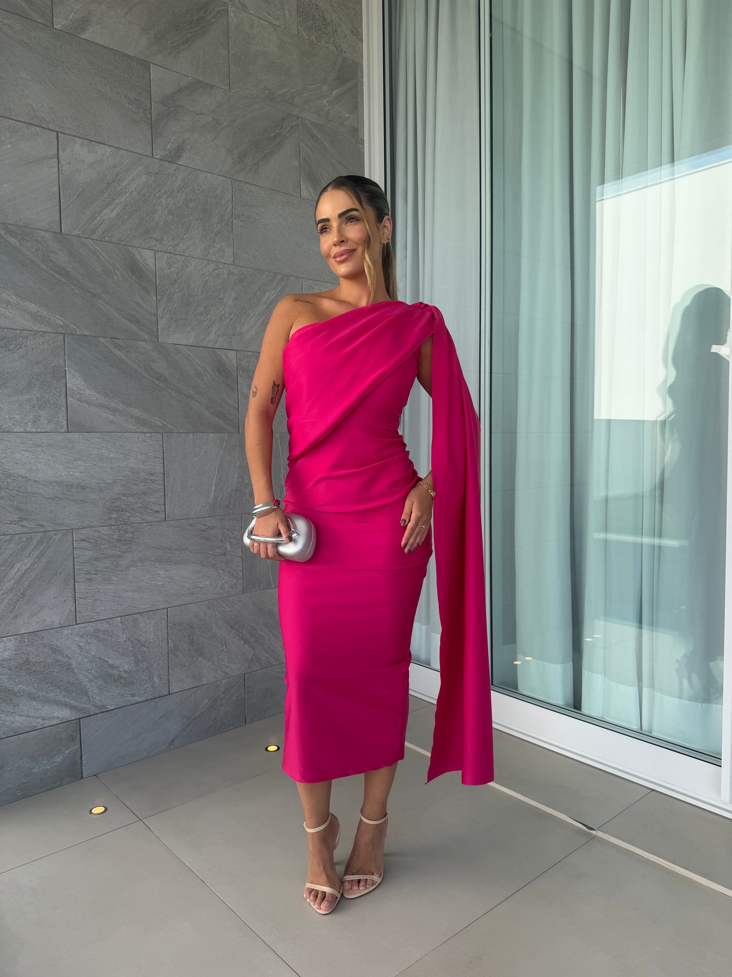 Vestido Prada com Capa