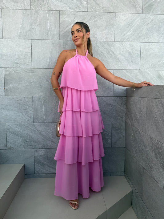 Vestido Longo em Camadas e Caimento Fluido