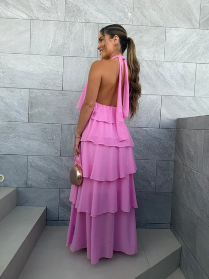 Vestido Longo em Camadas e Caimento Fluido