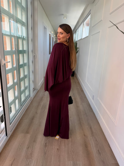 Vestido Fernanda Longo Elegante com Manga Assimétrica
