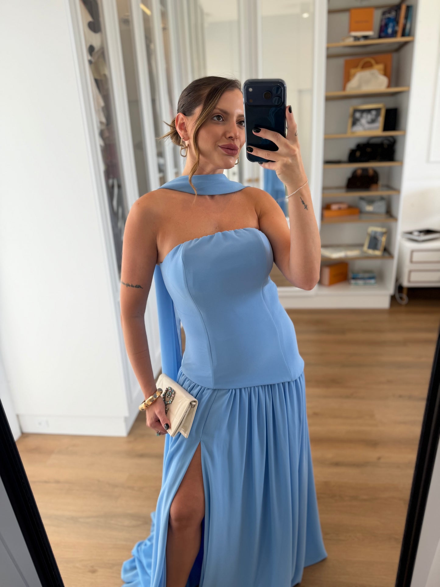 Vestido Longo Tomara que Caia com Fenda e Echarpe