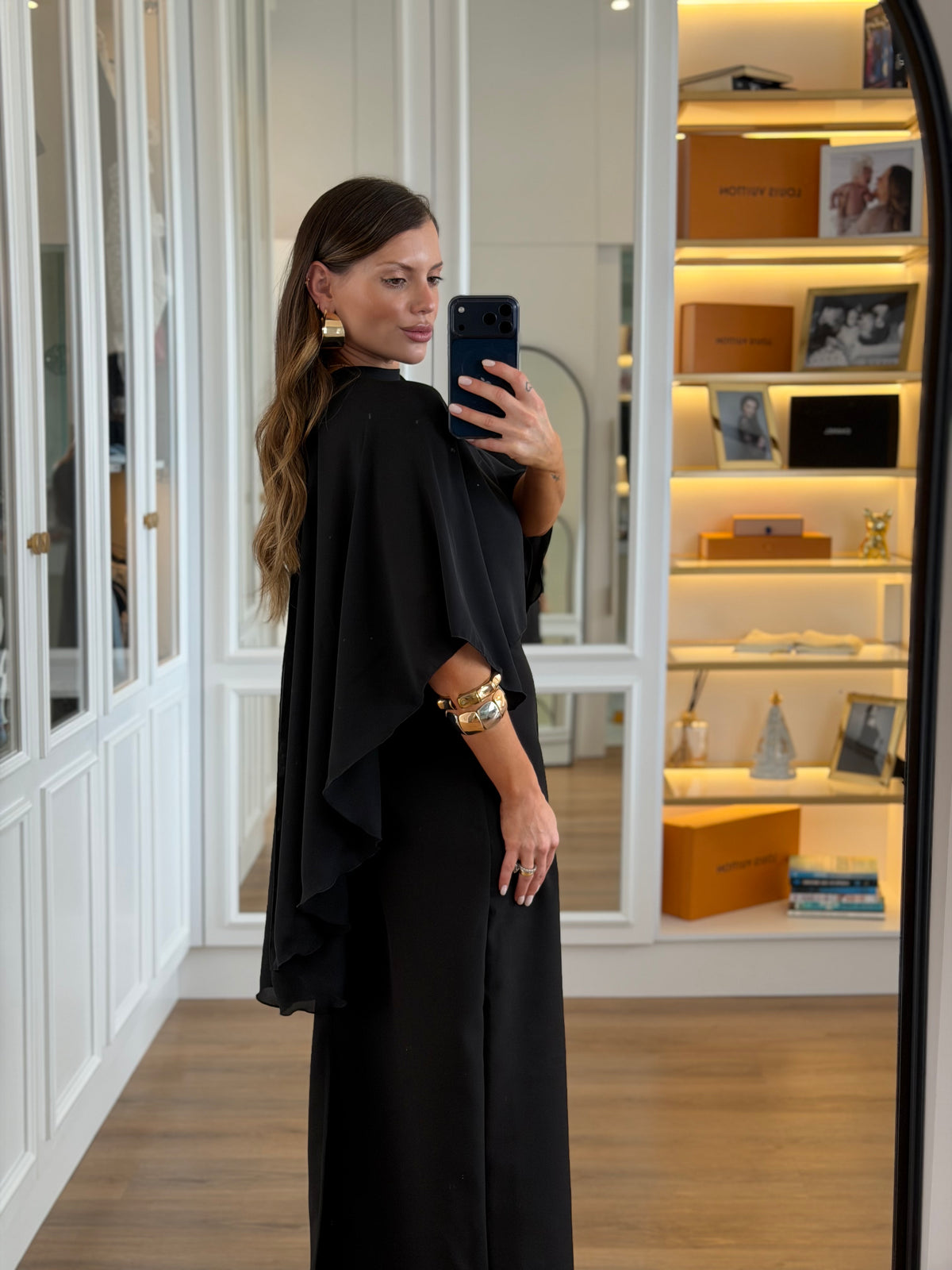 Vestido Midi Capa