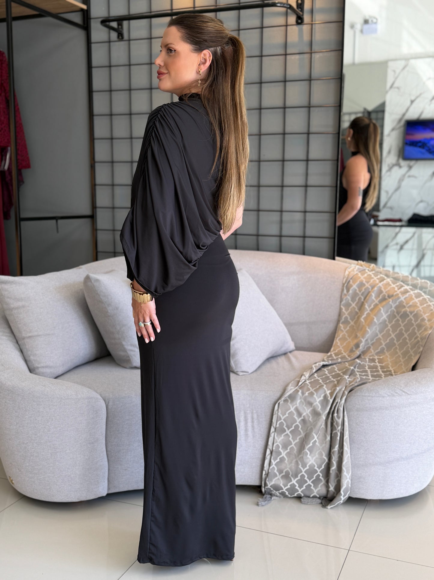 Vestido Longo Vivi Drapeado de Um Ombro Só
