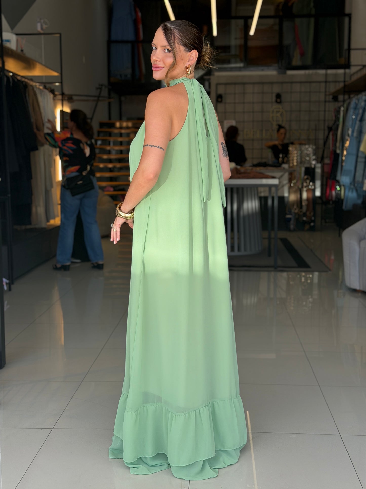 Vestido Gola Caimento Fluído