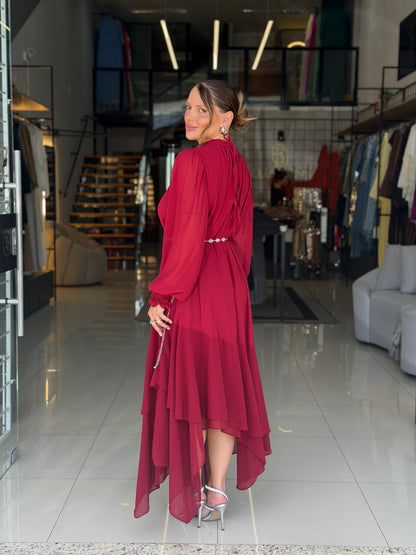 Vestido Midi com Gola Alta e Camadas Fluídas