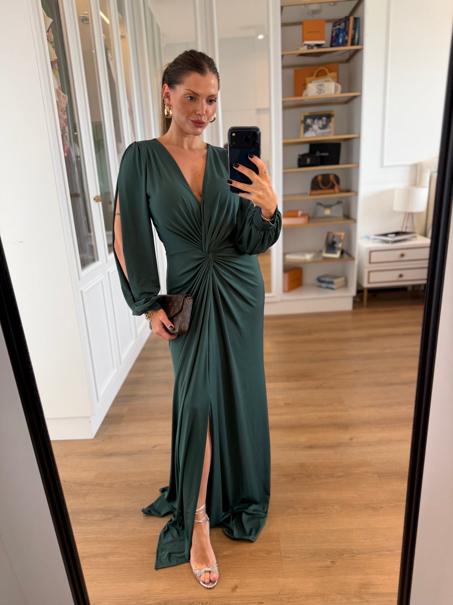 Vestido Karina com Drapeado Frontal Manga Longa