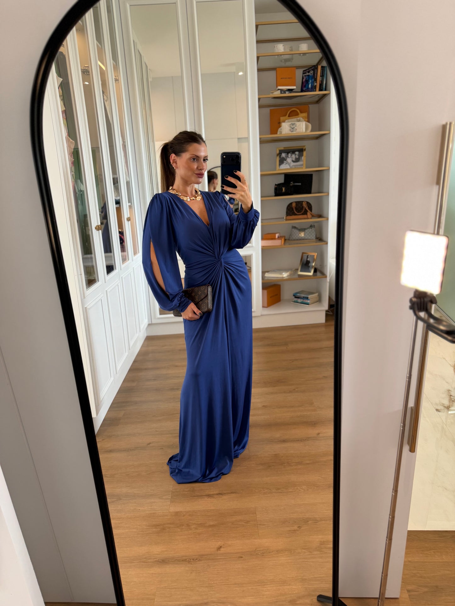 Vestido Karina com Drapeado Frontal Manga Longa
