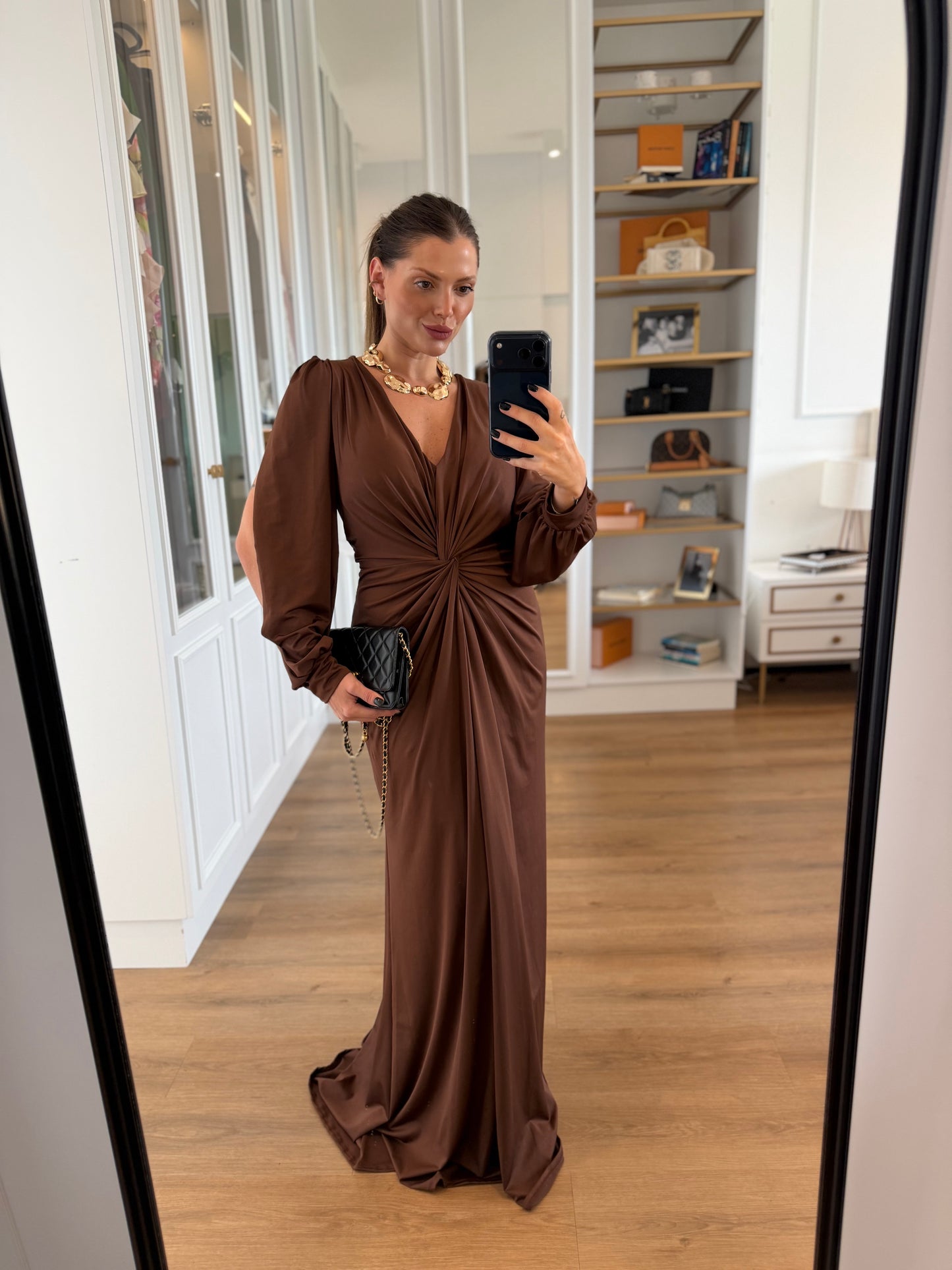 Vestido Karina com Drapeado Frontal Manga Longa