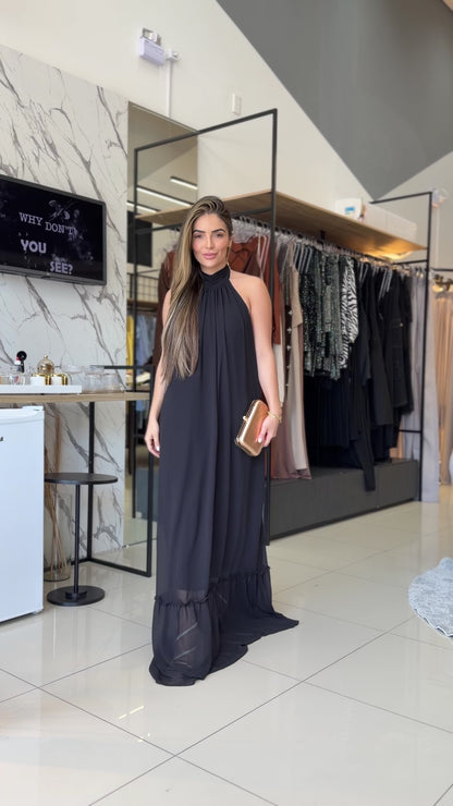 Vestido Gola Alta e Detalhe Gola