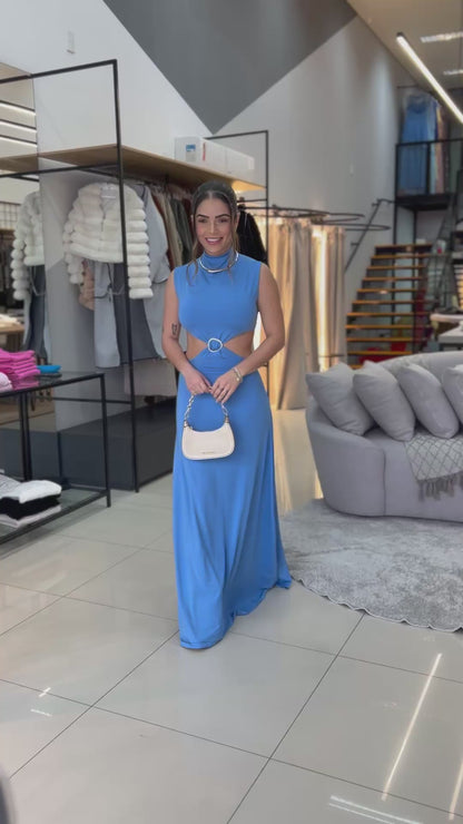 Vestido com Recortes Laterais e Argola