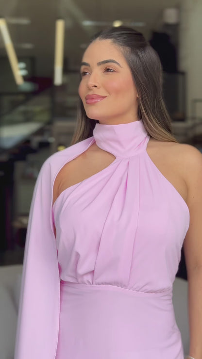 Vestido Longo Gola Alta e Capa Fluida